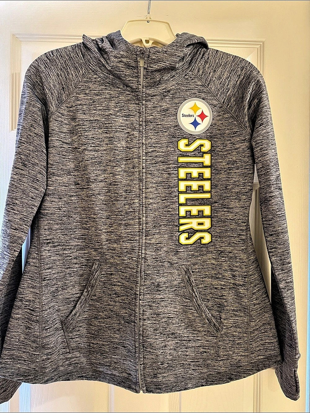 NFL Team Apparel Steelers hoodie Steelers Gray Hoodie Size Medium Like New